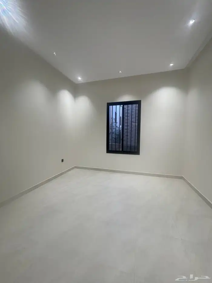 للبيع روف ارضى ببايكة سياره بسعر 690 الف ابها المحاله 26