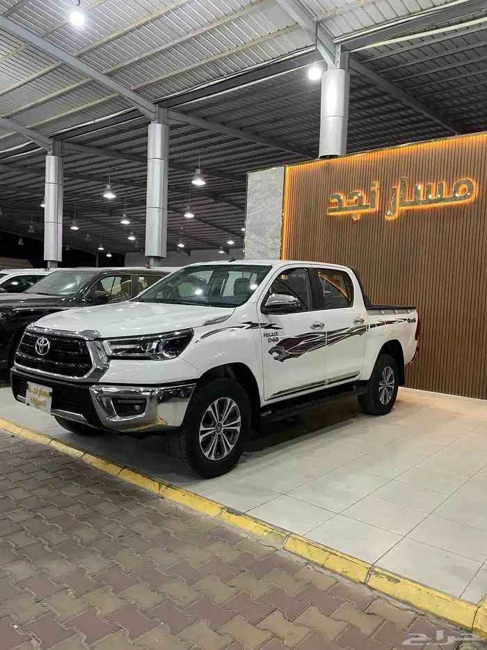 هايلوكس غمارتين موديل 2023 ديزل فل كامل 5
