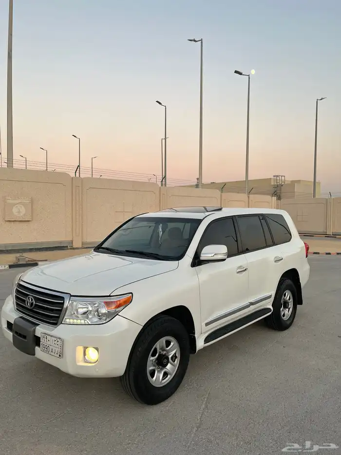 لاندكروزر بريمي 2013 26