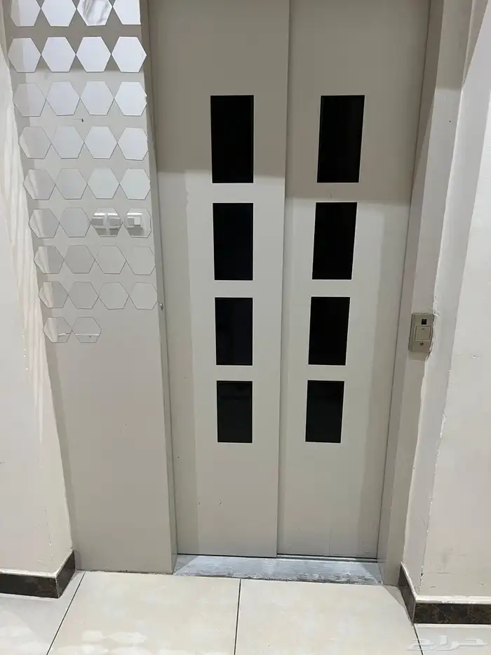 فلة سكنية للبيع جدة حي الحمراء 5