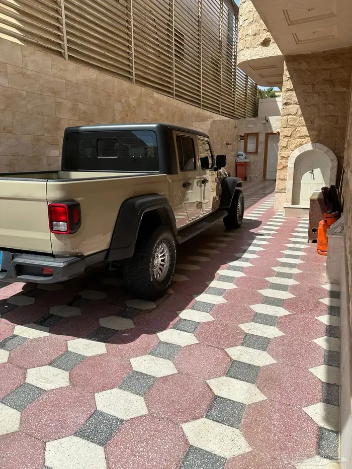 Jeep gladiator جيب جلاديتور 3