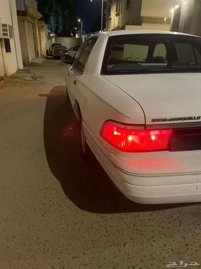 فورد قراند ماركيز 1996 ابيض 1