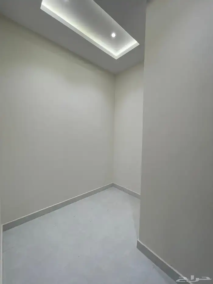 للبيع ارواف ارضيه ورواف علويه بحواش من 650 الف خميس مشيط 12