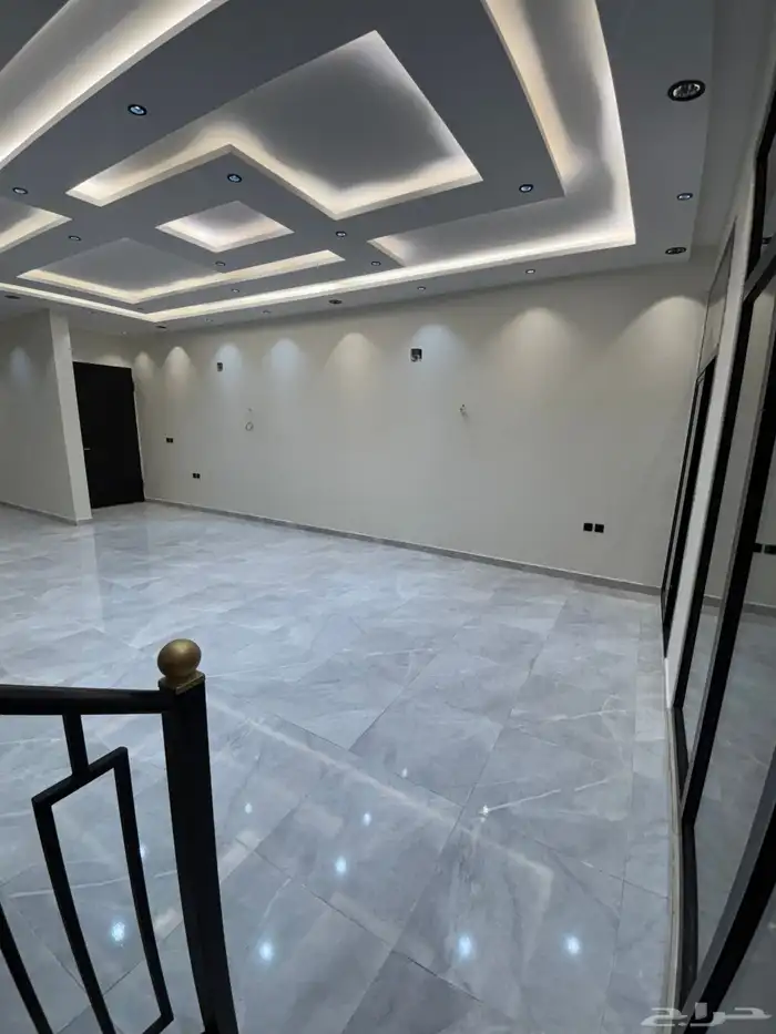 ادوار جديده للبيع حي سويدي 3
