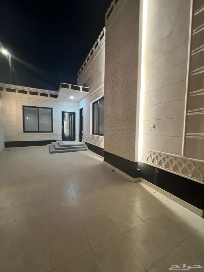 للبيع دور بالخبراء حي المجد 7