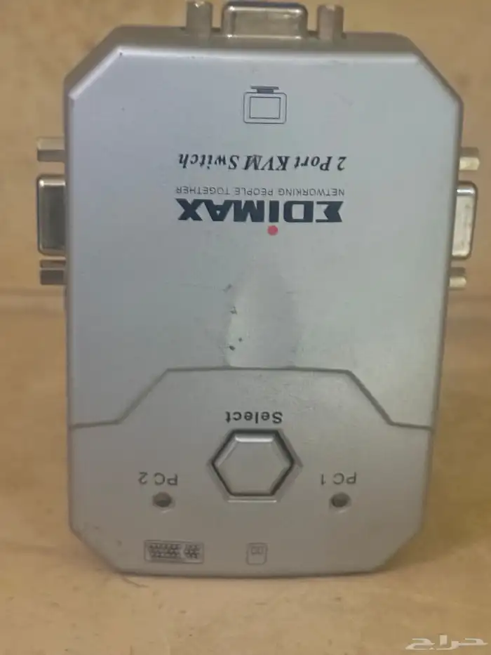 سويتش KVM PS 2 موديل EK-PS2K مستخدم بحالة ممتازة 2