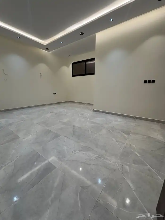 ادوار جديده للبيع حي سويدي 1