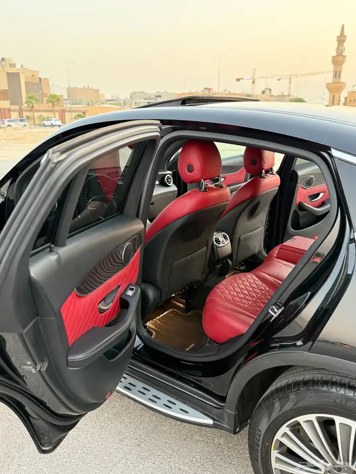 للبيع مرسيدس GLC300 كوبية 15