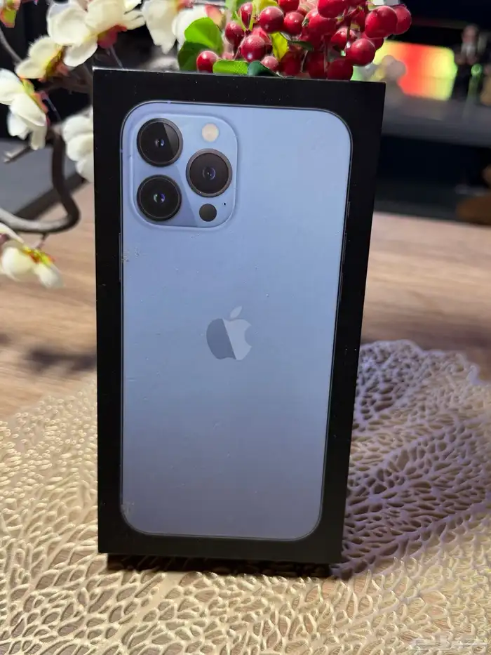 ايفون 13 برو ماكس للبيع نظيف 10