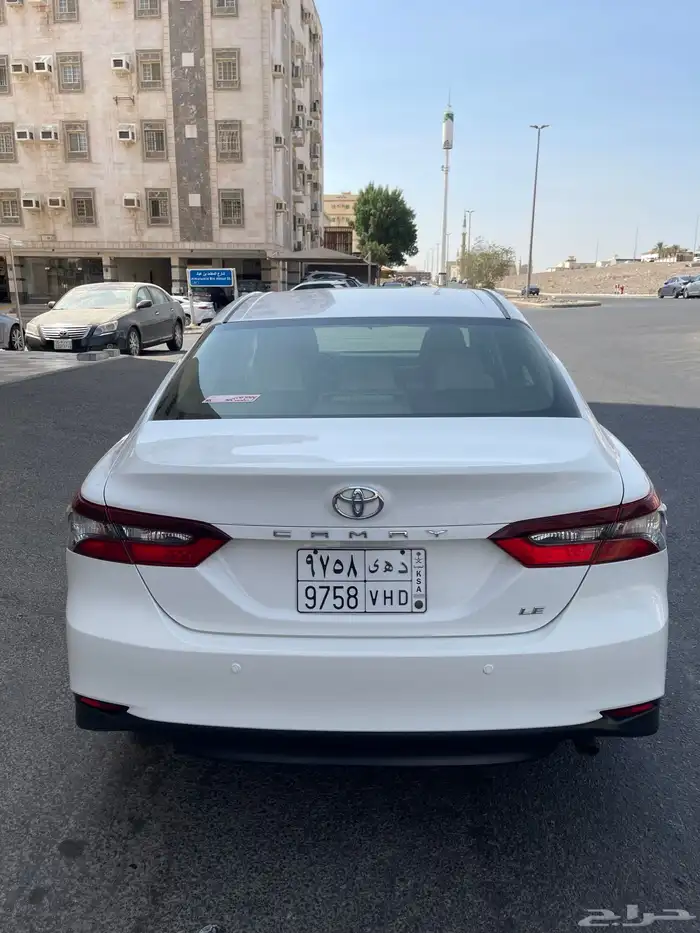 كامري LE 2021 بنزين 4