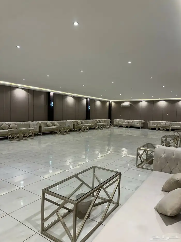 استراحه قسمين للايجار اليومي الرمال 2