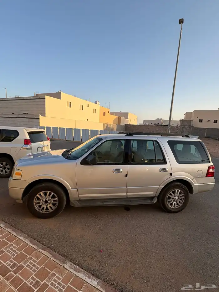 اكسبدشن للبيع 1