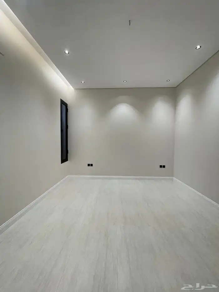 للبيع شقق ارضيه وعلويه من 550 الف ابها المحاله 23