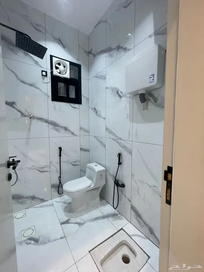 للبيع ارواف ارضيه ورواف علويه تشطيب ممتاز شمال الخميس 15