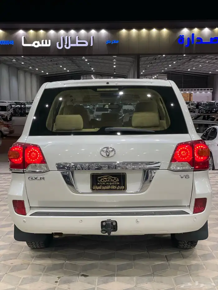 تويوتا لاندكروزر GXR2015 10