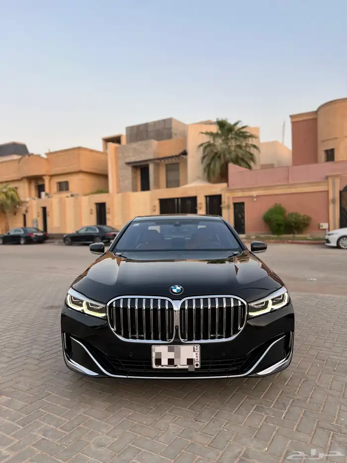 للبيع BMW 730Li ناغي 2022 نظيفه جدا 1