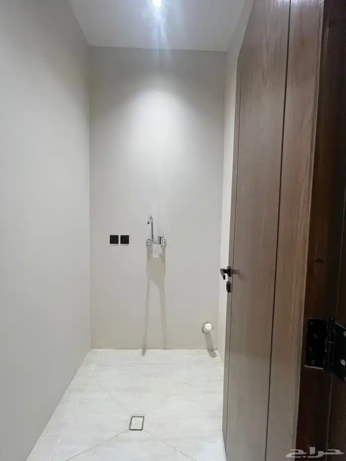 للبيع شقق ارضيه وعلويه من 550 الف ابها المحاله 32