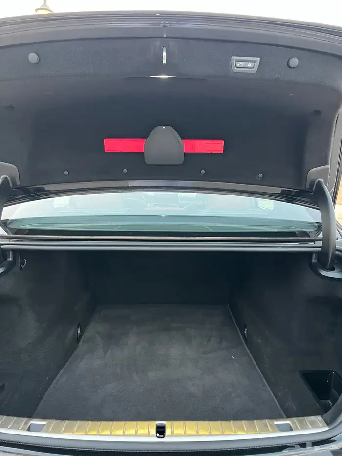 للبيع BMW 730Li ناغي 2022 نظيفه جدا 18