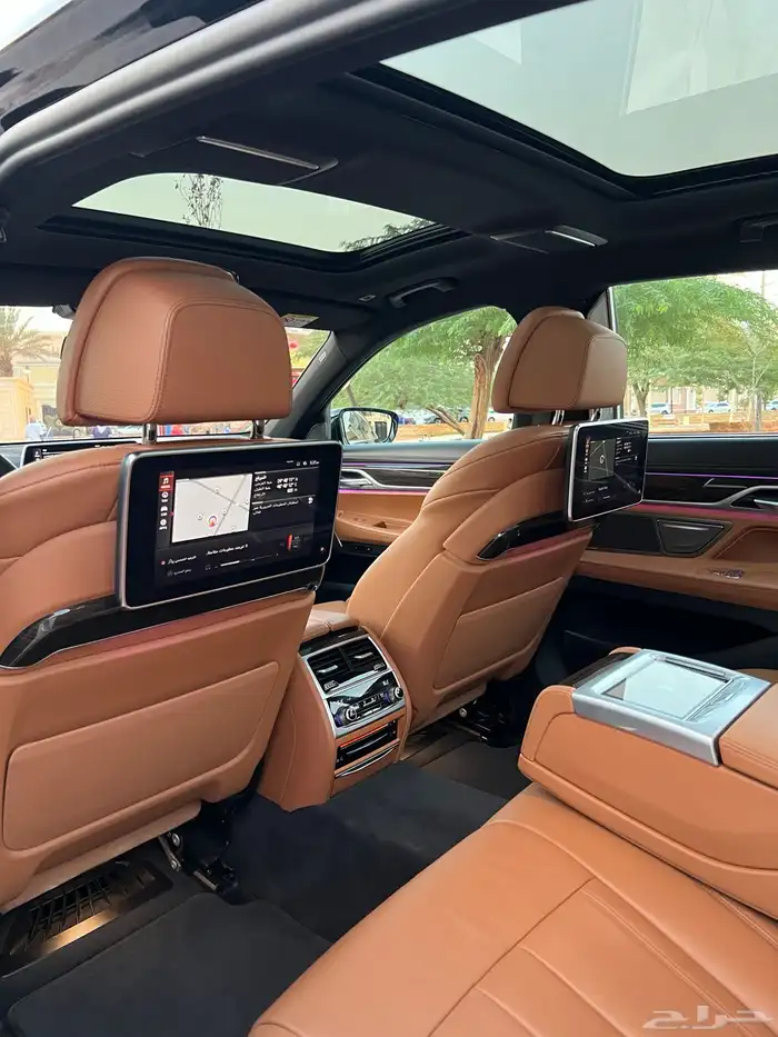 للبيع BMW 730Li ناغي 2022 نظيفه جدا 12