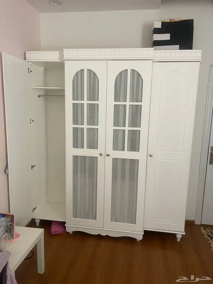 اثاث غرفتي نوم للبيع بدون السرير 5