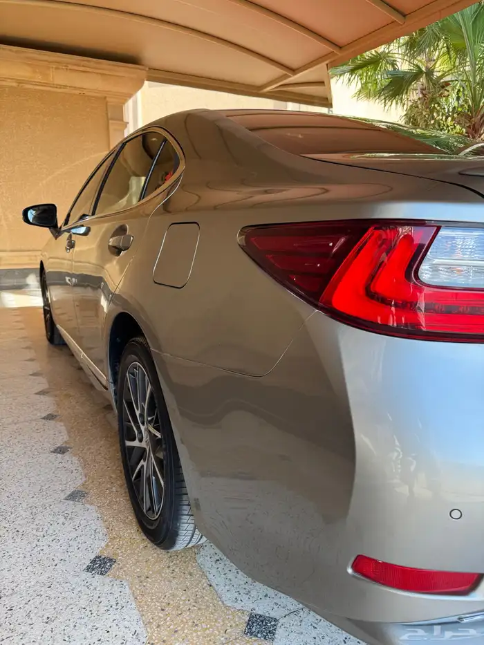 لكزس ES350 مالك اول 3