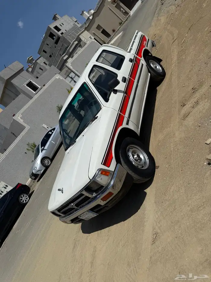 هايلوكس 1990نظيف 3