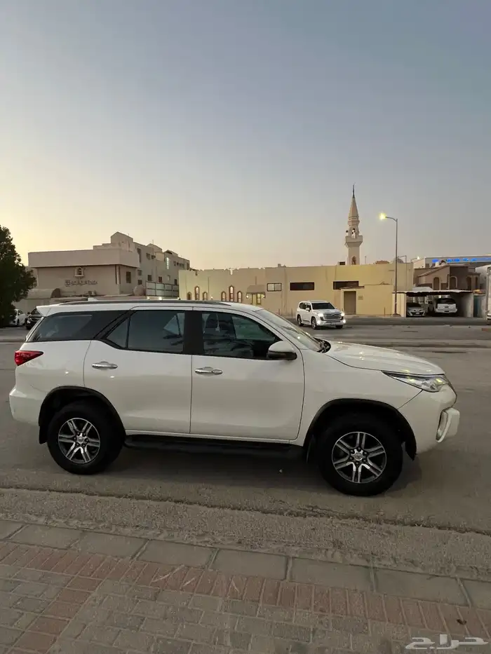 للبيع فورشنر 4 سرندل دبل 9