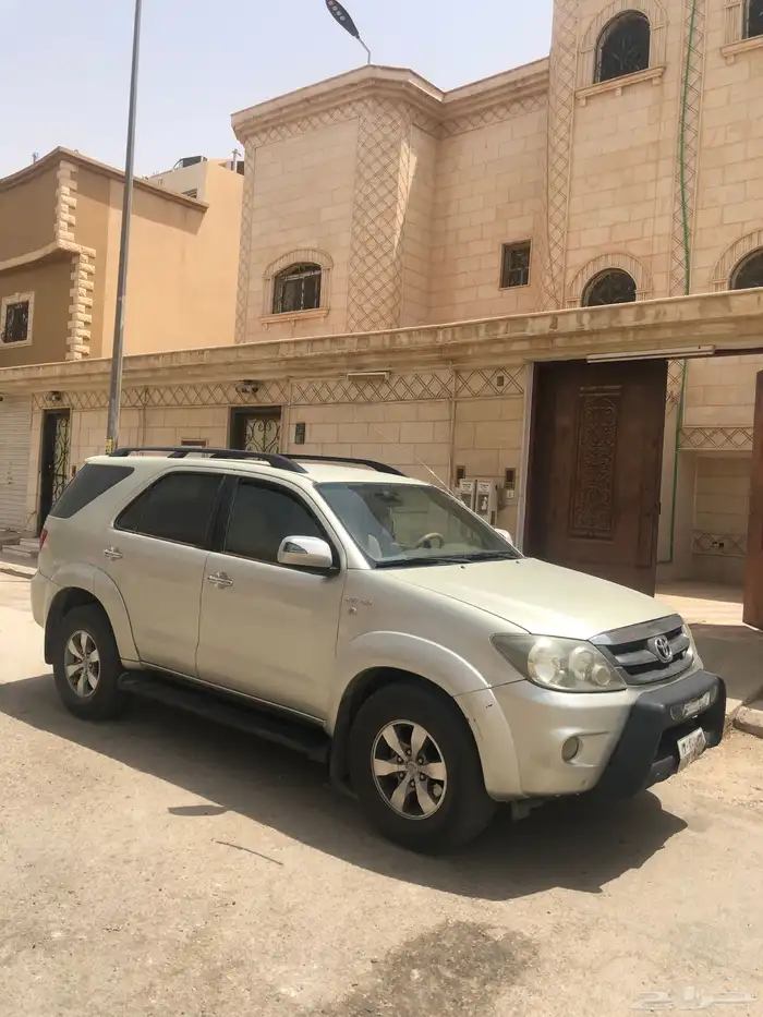 فورتشنر 2008 1