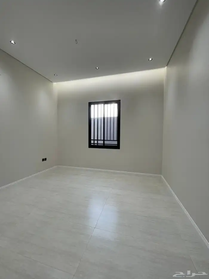 للبيع شقق ارضيه وعلويه من 550 الف ابها المحاله 18