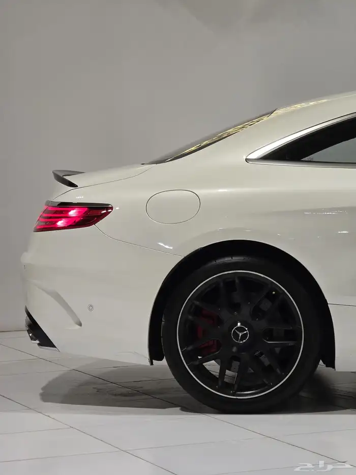 مرسيدس S63 موديل 2015 بحاله الوكاله 7