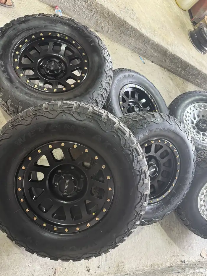 جنوط مايثود مع كفرات حجري تركب جمس سيرا سلفرادو اف جي 7