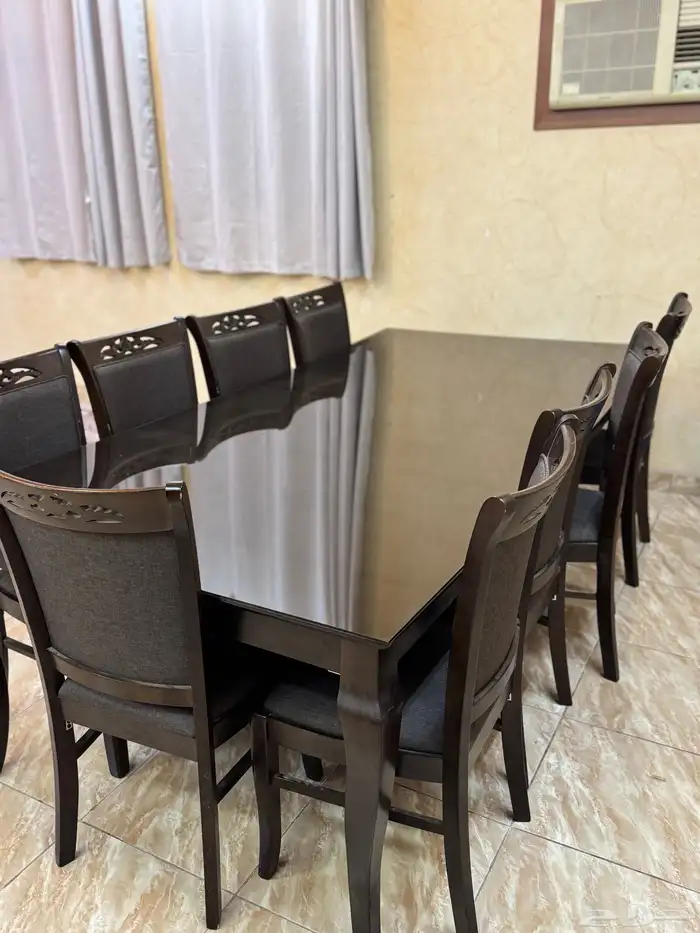 طاولة طعام مكونه من 9 كراسي 5