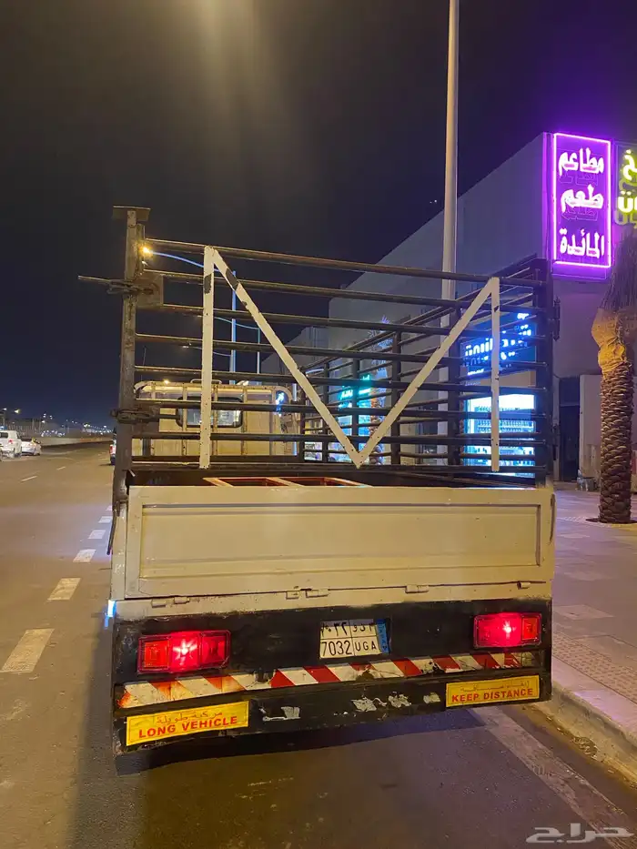 يوجد دينه للاجار دينه له سفتي حق الطرق إشاره يمين أو يسار 0