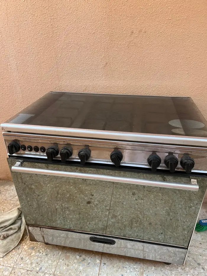 فرن قز نضيف شغال على الشرط 2