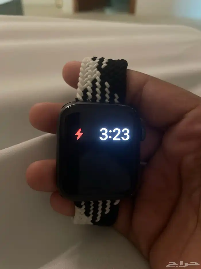 ساعة Apple 0