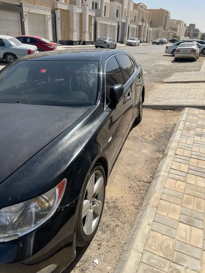 للبيع لكزس 460 L مصدومة 3