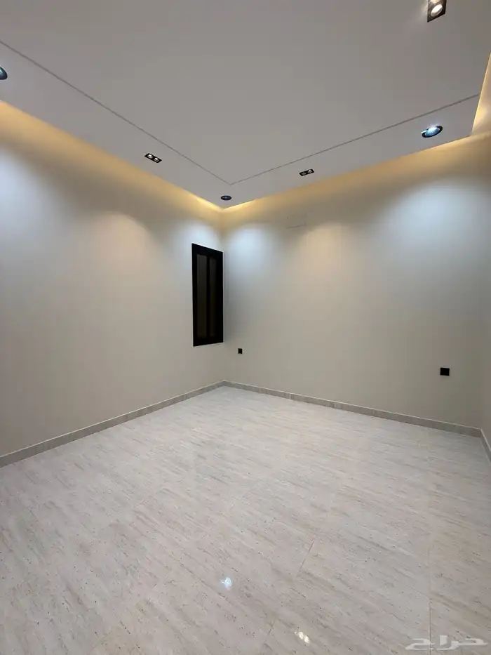 للبيع ارواف علويه وشقق ارضيه حي المصيف خلف مستشفي الألماني 18
