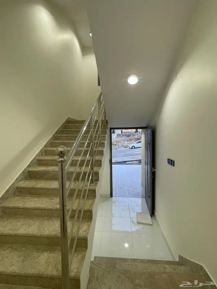 للبيع ارواف ارضيه ورواف علويه بحواش من 650 الف خميس مشيط 4