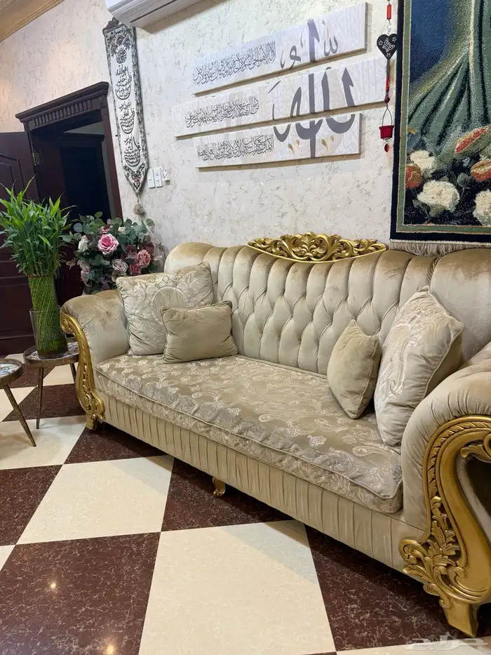طقمين كنب ل صاله كبيره 0