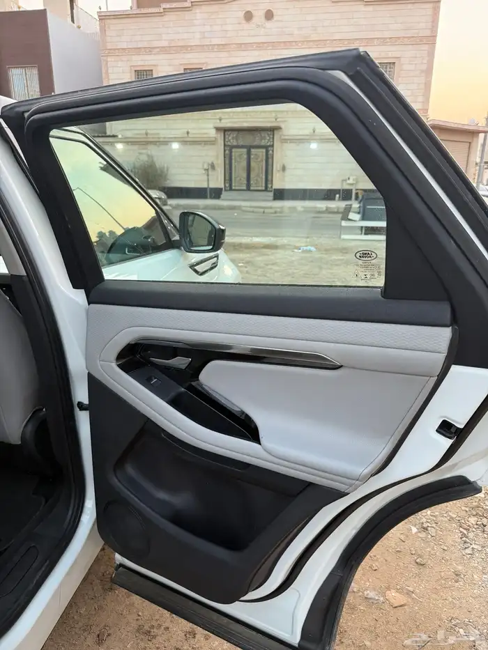 رنج روفر ايفوك 8