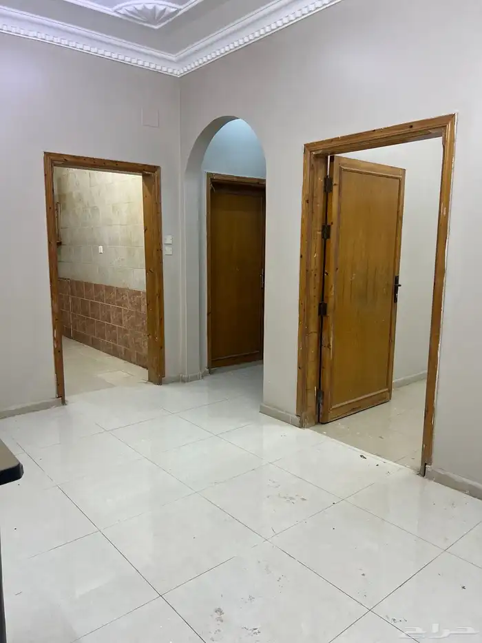 شقق عزاب حي السويس 0