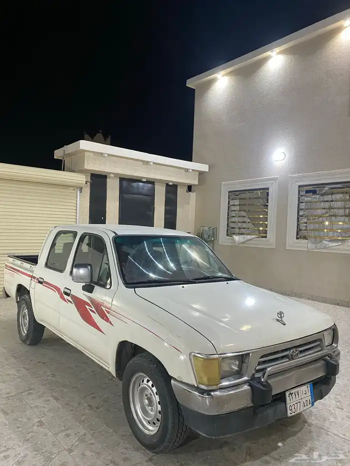 هايلوكس موديل 2000 4