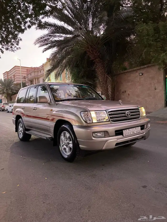 لاندكروزر 2004 قمه في النظافه 1