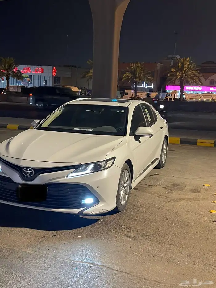 كامري للبيع فل كامل GLE 8
