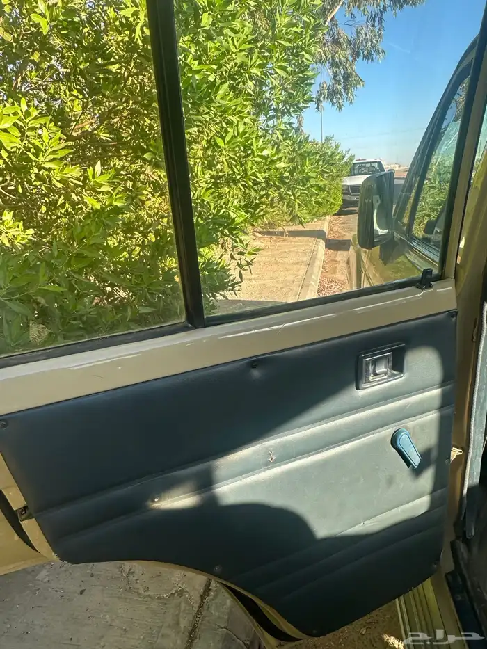 لاندكروزر مسقط 85 7