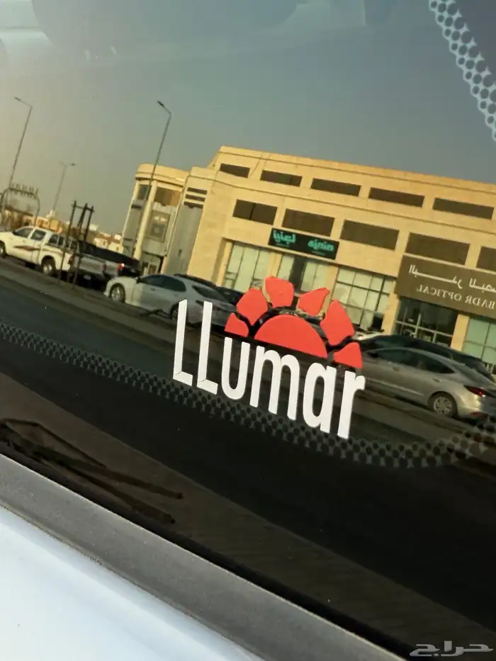 جيب جراند شروكي 2020 لون ملكي أسود لامع نظيف 3