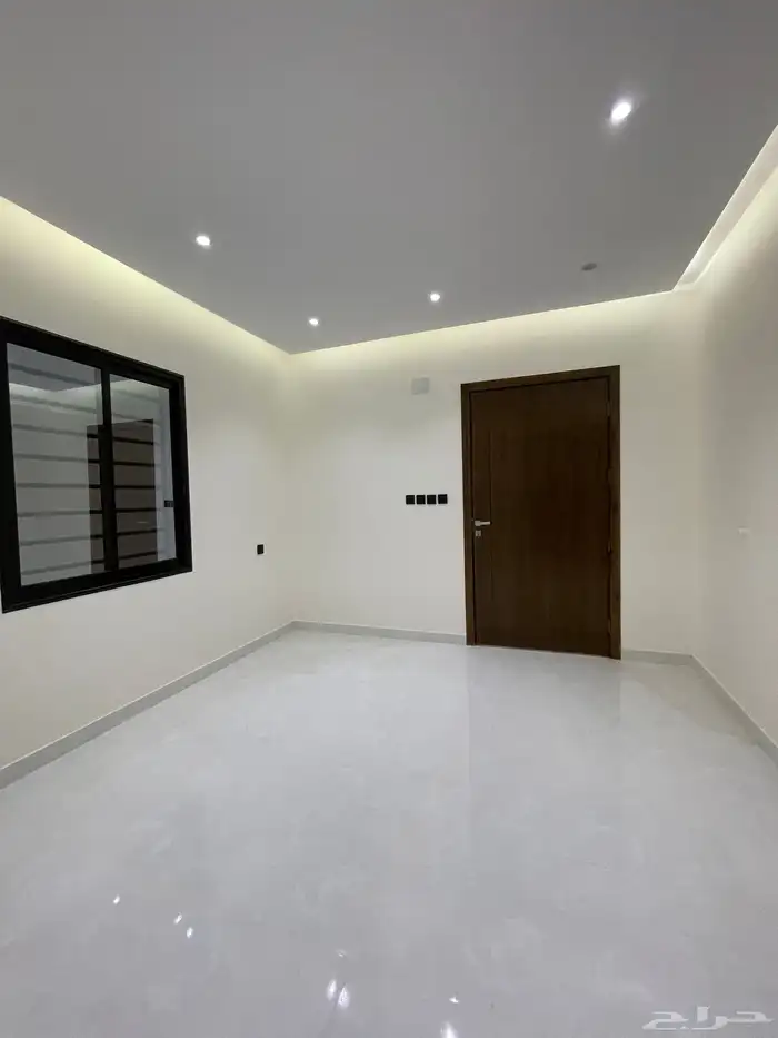 للبيع ارواف ارضيه ورواف علويه بحواش من 650 الف خميس مشيط 34