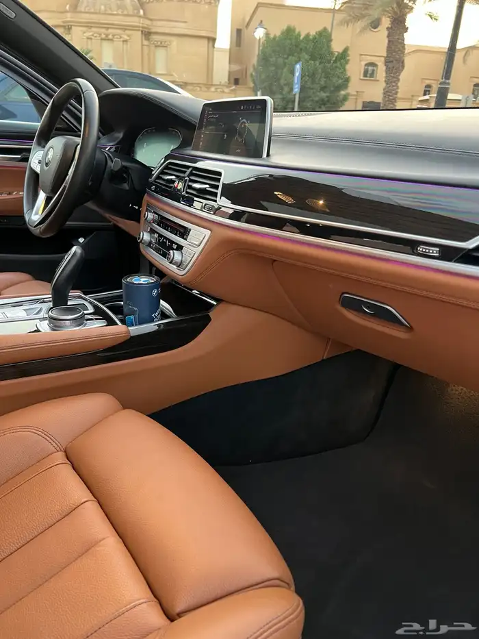للبيع BMW 730Li ناغي 2022 نظيفه جدا 15