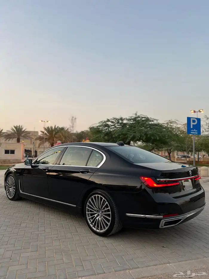 للبيع BMW 730Li ناغي 2022 نظيفه جدا 4