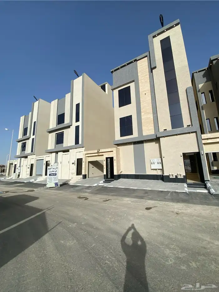 للبيع شقق في مخطط الراجحي تشطيب فاخر 6 غرف 550 الف 1